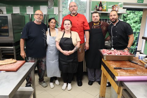 FOTKA - Ano, ��fe! d�l 10: Jak dopadlo ud�len� hv�zdi�ek a kolik si jich nakonec t�m Daliborky odnese?