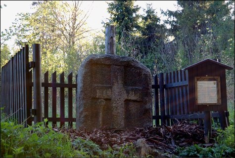 FOTKA - Hamersk vychzkov okruh a sochy Michala Oliaka