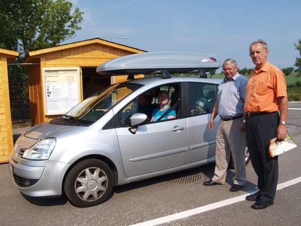 FOTKA - Safari slavnostn otevelo brny pro osobn automobily