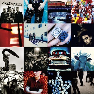 FOTKA - U2 si k vro nadl nabouchanou reedici Achtung Baby