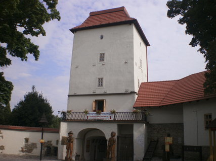 FOTKA - Slezskoostravsk hrad a pohdkov sklep straidel