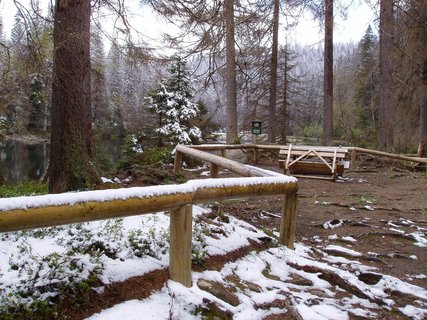 FOTKA - Zaarovan jezero Laka