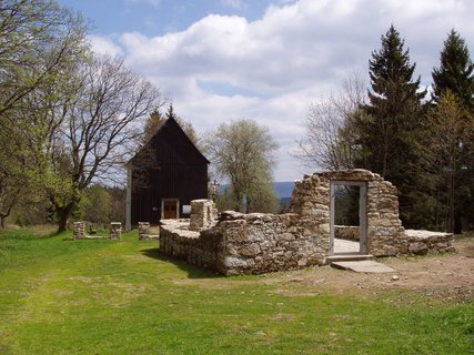 FOTKA - Zaarovan jezero Laka