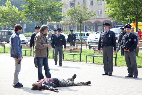 FOTKA - Sri - krimi o polosvt zloinu