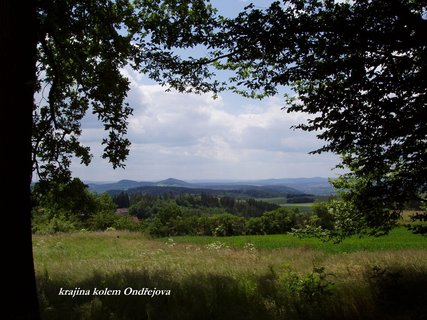 FOTKA - Kolem Ladovy chalupy na Ondejovskou hvzdrnu