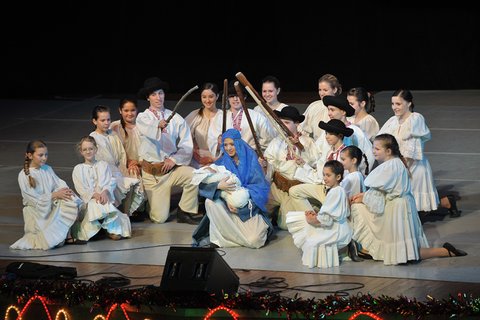 FOTKA - Pozvnka Mezinrodn festival dt a mldee a pedstaven Zimn pohdka 2012