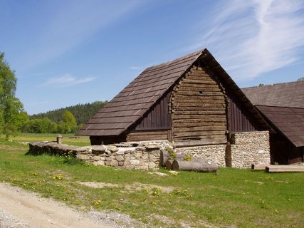 FOTKA - Chanovice s mnoha zajmavostmi a naunou stezkou