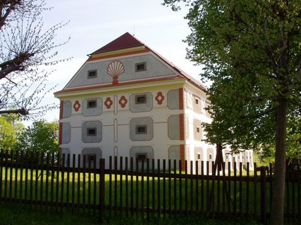 FOTKA - Chanovice s mnoha zajmavostmi a naunou stezkou