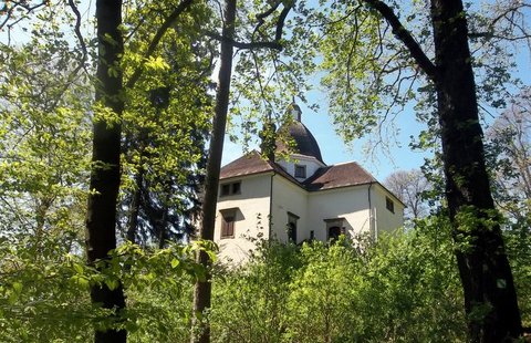 FOTKA - Chiby  Barborka, hrad Buchlov, zmek Buchlovice