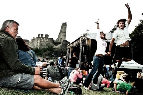 FOTKA - Festival Oko 2012 nabdne bohat program pod zceninou hradu