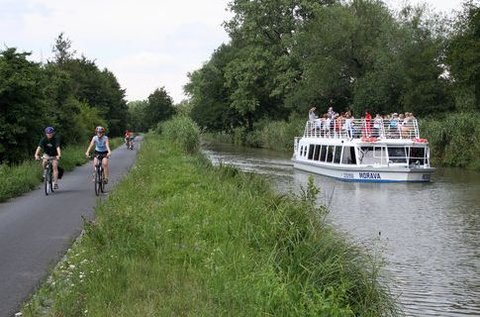 FOTKA - Slovcko pro cyklisty, pznivce vletnch plaveb i filmov fanouky