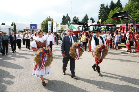 FOTKA - Zem ivitelka 2012 nabz bohat program