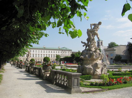 FOTKA - Za pamtkami Salzburgu: zmek a zahrady Mirabell