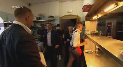 FOTKA - Petr Jon se v poadu Masterchef pohdal s porotcem