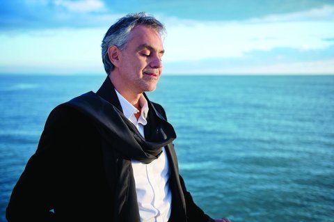 FOTKA - Andrea Bocelli dokonil album Passione