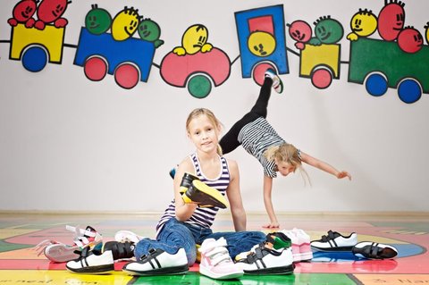FOTKA - Pravidla pro zdravou dtskou obuv: Jak vybrat boty, kter nedeformuj chodidlo