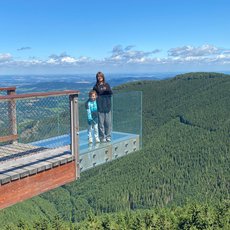 Hur� na Pustevny, opil� mot�l a smyk v c�li...