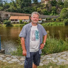 V karavanu po Česku: Aleš Háma v novém cestopisu objevuje zajímavá místa České republiky V karavanu po Česku: Aleš Háma v novém cestopisu objevuje zajímavá místa České republiky