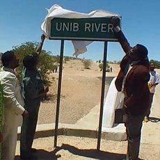 Cestomnie - Namibie: Pout a savanou
