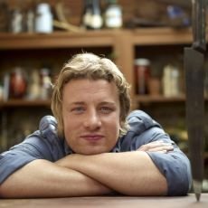 Jamie Oliver va doma na Prima love
