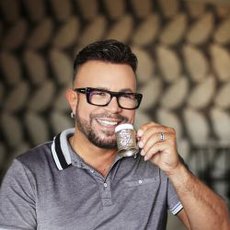 Podpo�te kr�su zevnit� s dopl�ky stravy od Asombroso