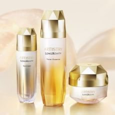 Drky pod stromeek, kter pot kadou enu