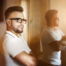 Jak na mastnou ple�? M�me tipy na p��i i skv�l� produkty