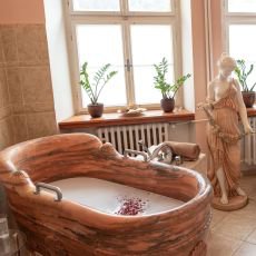 Vyzkou�ejte v�hodn� seniorsk� pobyty v l�zn�ch