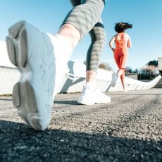 Kdy� se v�e� zm�n� v past: Jak v�s chytr� hodinky zachr�n� p�ed p�etr�nov�n�m