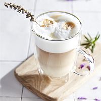 Medové latte s levandulí Medové latte s levandulí