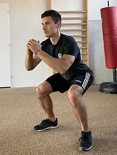 dřep dřep