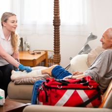 Kdy� p��e o bl�zk�ho p�er�st� p�es hlavu: p�ehled slu�eb, kter� v�m mohou ulevit