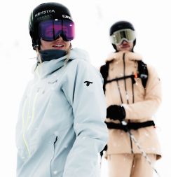 Ly�a�sk� kolekce zna�ky Columbia pro celodenn� pohodu na hor�ch