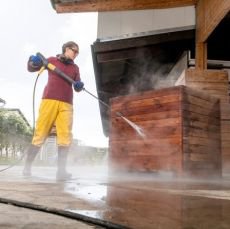 p��e o zahradu v b�eznu