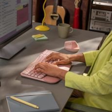 Pro� n�m pr�ce v kancel��i zp�sobuje bolest?