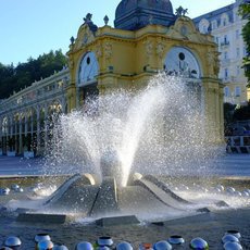 Slavnostní zahájení Zpívající fontány v Mariánských Lázních Slavnostní zahájení Zpívající fontány v Mariánských Lázních