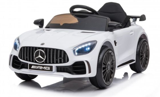 Model Mercedes AMG GT