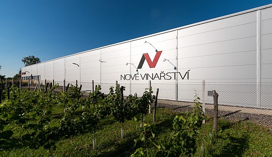 NOV VINASTV