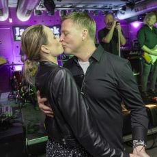 Vicemiss 2003 Mark�ta Divi�ov� slavila 20 let s�man�elem Tom�em Fuxou ve velk�m stylu