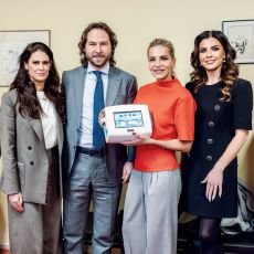 Dara Rolins a�Pavel Nedv�d poprv� spojili s�ly a podpo�ili dobrou v�c