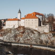 Hrad Lede nad Szavou