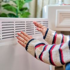 Kolik v�s st�la leto�n� zima? Spo��tejte si skute�n� n�klady na energie