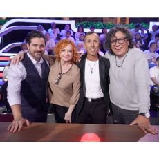 Ge�a a UNO v M�me r�di �esko: Tancovali, zat�mco jin� kupovali �in��ky