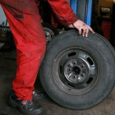 Povinn pouvn zimnch pneumatik v roce 2012