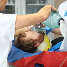 Docu-reality seri�l Nemocnice 24/7: Z�chrana lidsk�ho �ivota spo��v� v okam�it� diagn�ze a spr�vn�m rozhodnut�