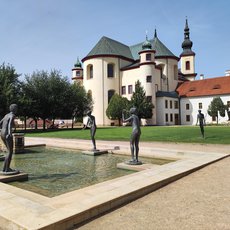 Za Patem a Matem do Litomy�le