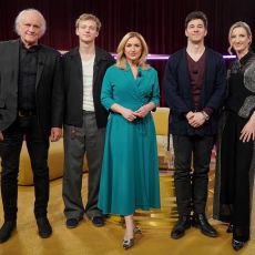 U Adely pokra�uje: Prokrastinace, Pra�sk� v�b�r z lahve a v�ichni host� na zemi!