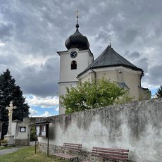 Kam za �t�st�m? T�eba do kostnice!