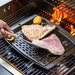 Vsa�te na litinu a pozn�te, pro� je tajnou zbran� mistr� grilu