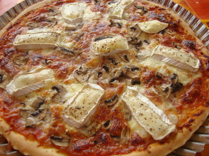 FOTKA - Pizza s hrkem a ampiny